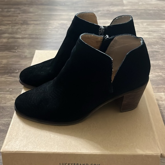 Lucky Brand Pickla Booties - Picture 2 of 4